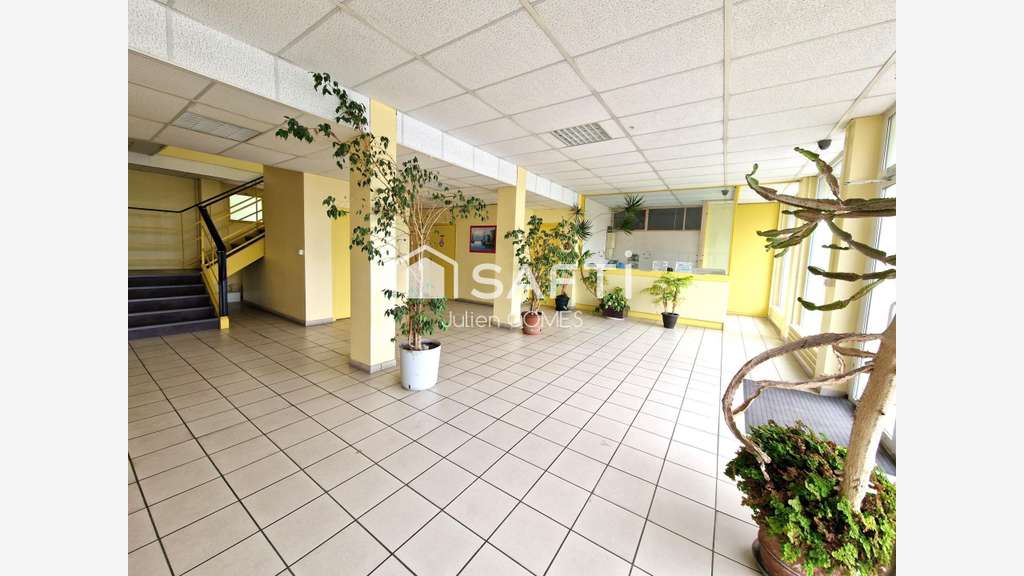 Vente bureaux 2000m² empl stratégique à Trilport