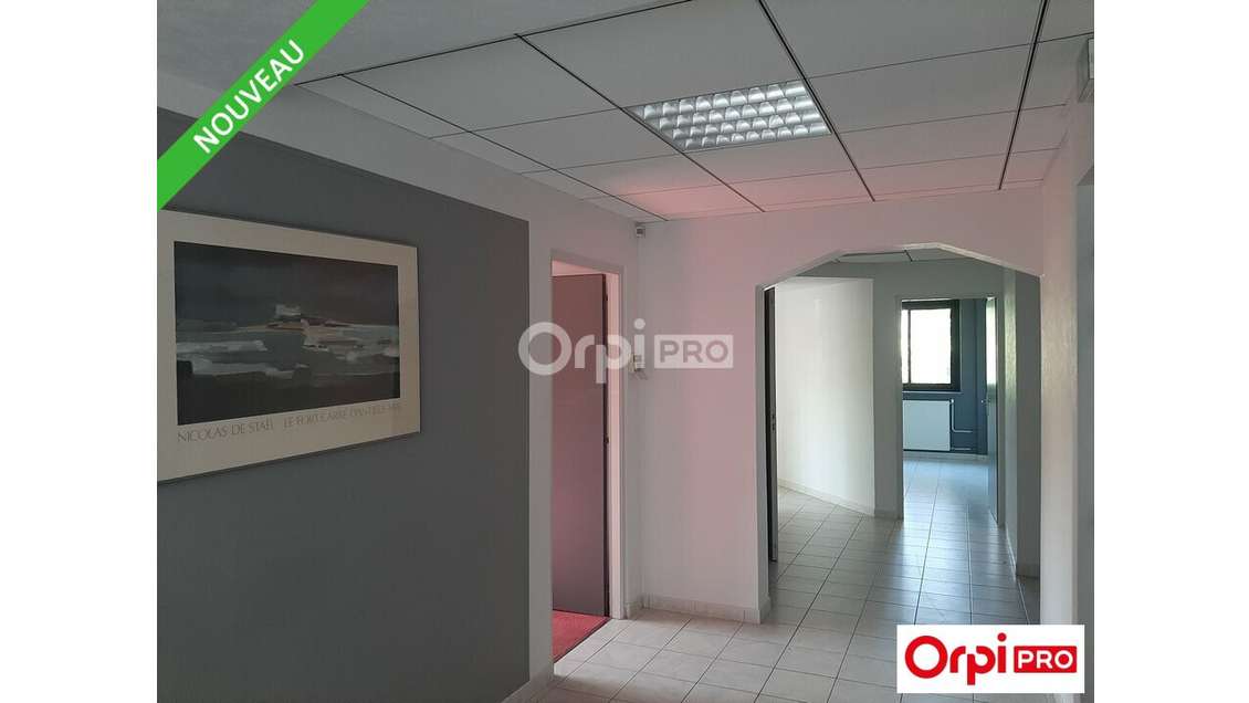 AV bureaux R+1 avec parking Zone Mozart à Valence