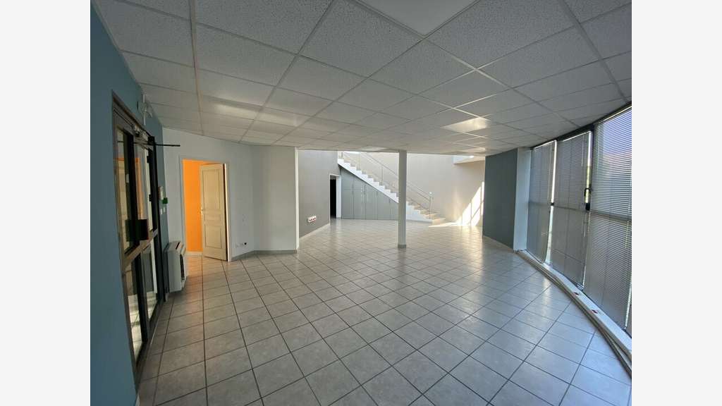 Bureaux/entrepôts 865m² à vendre ZA Mozart Valence