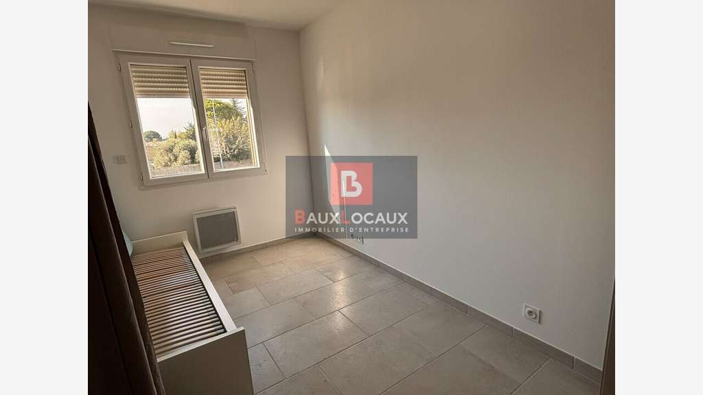 Vente bureaux occupés 49m² R+1 à Vedène