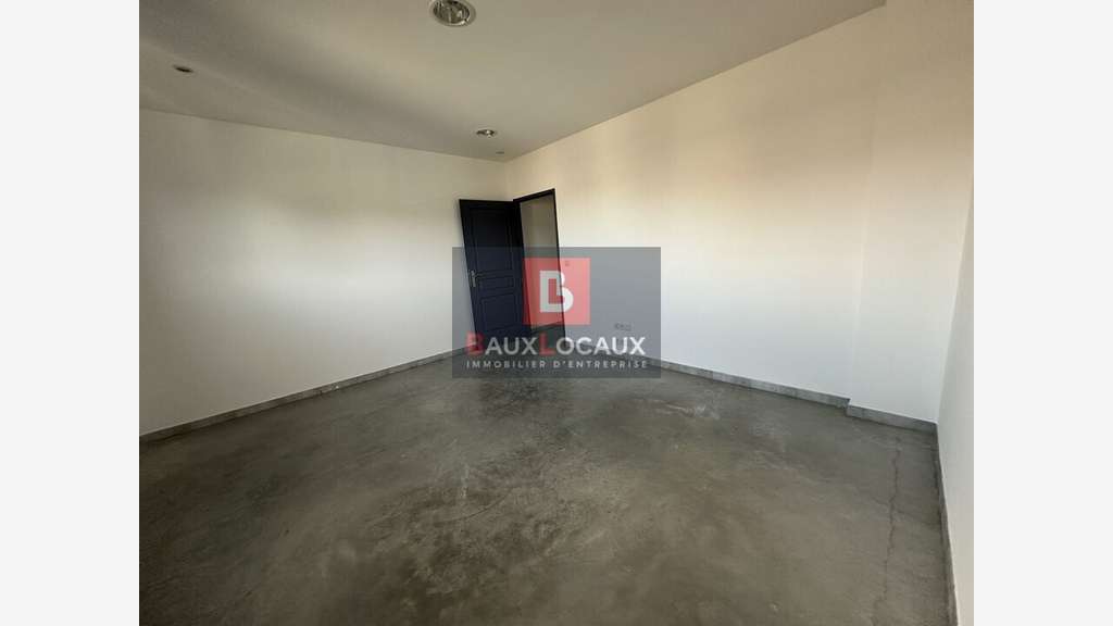 Bureaux de 153m² à vendre en ZA de Vedène