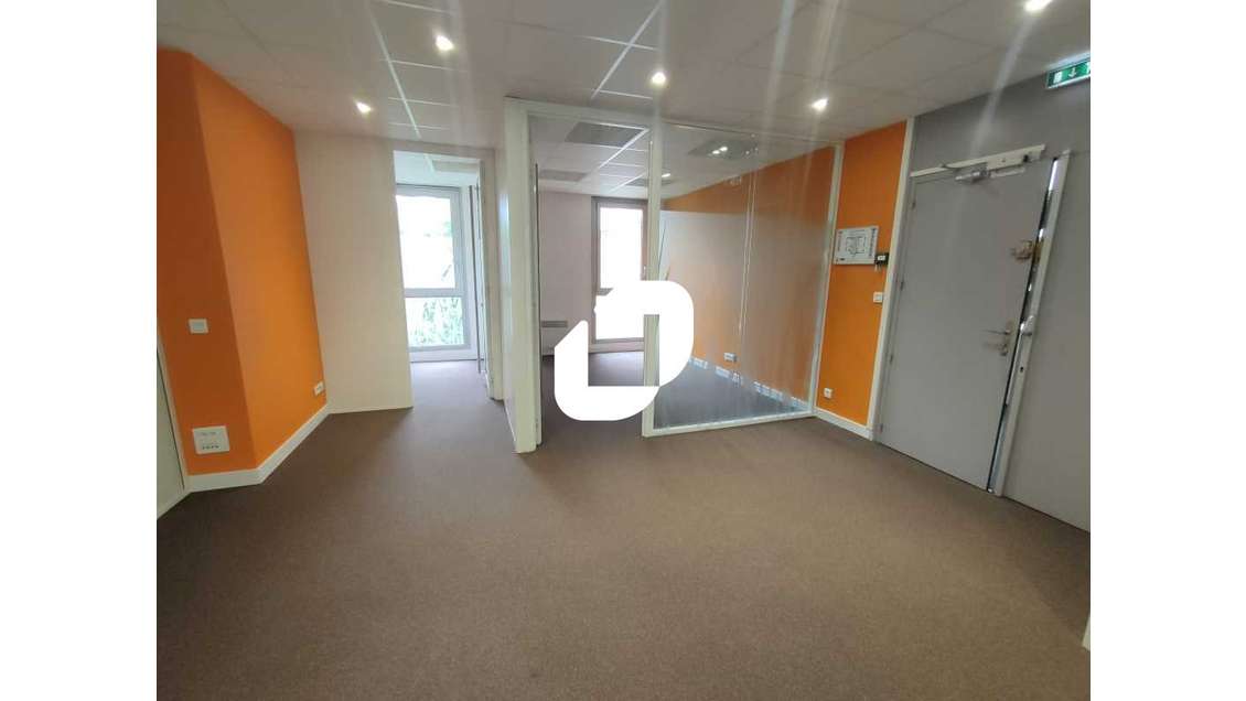 Vente Bureaux 77m² Velizy villacoublay