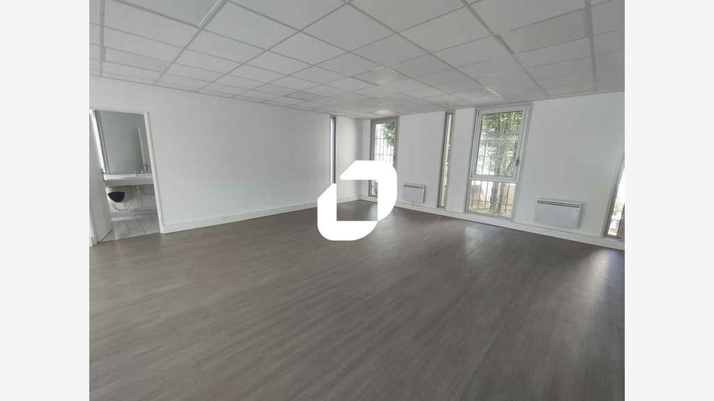 Vente Bureaux 77m² Velizy villacoublay