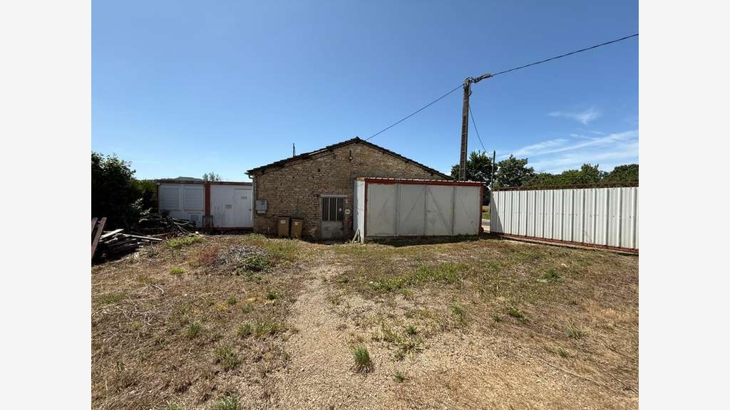 Bâtiment à vendre proche Venarey-les-Laumes