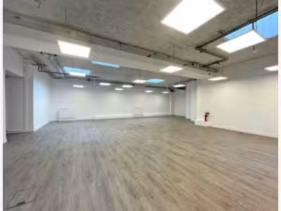 BUREAUX VENDUS LOUES