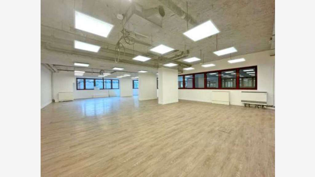 BUREAUX VENDUS LOUES