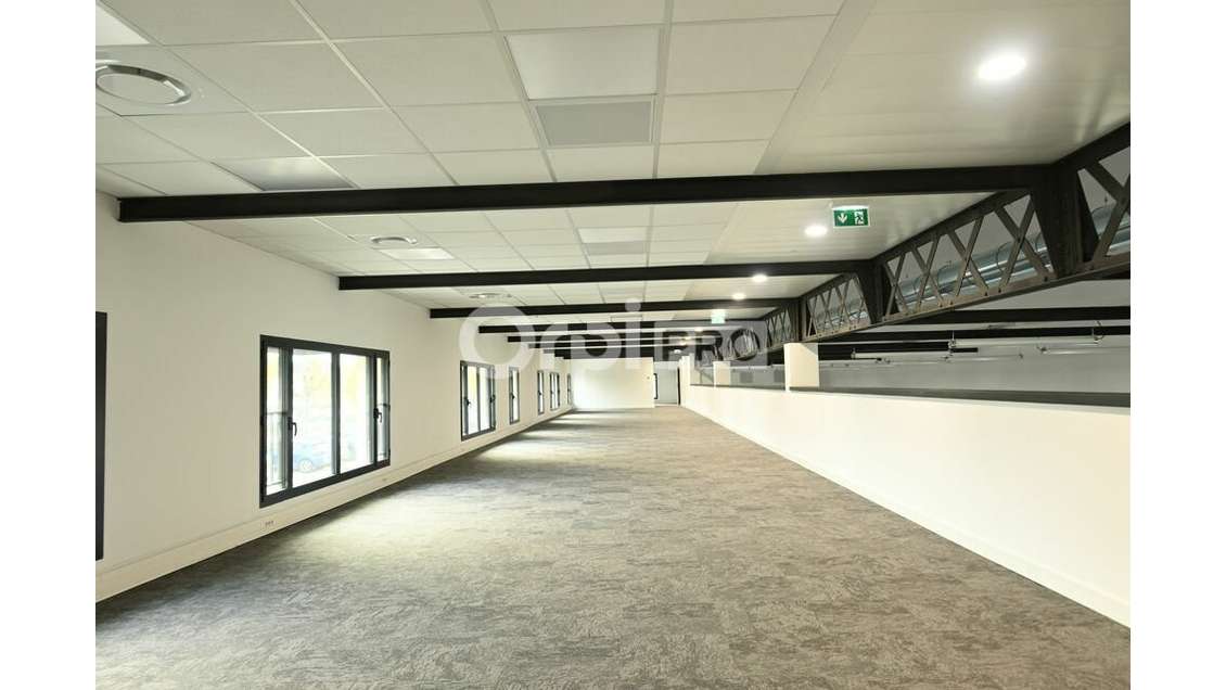 Bureau 657m² à vendre à Vénissieux centre
