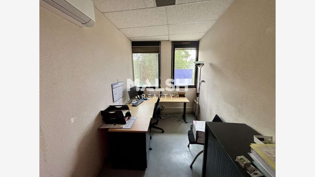 A vendre bureaux 304m² à Vénissieux centre