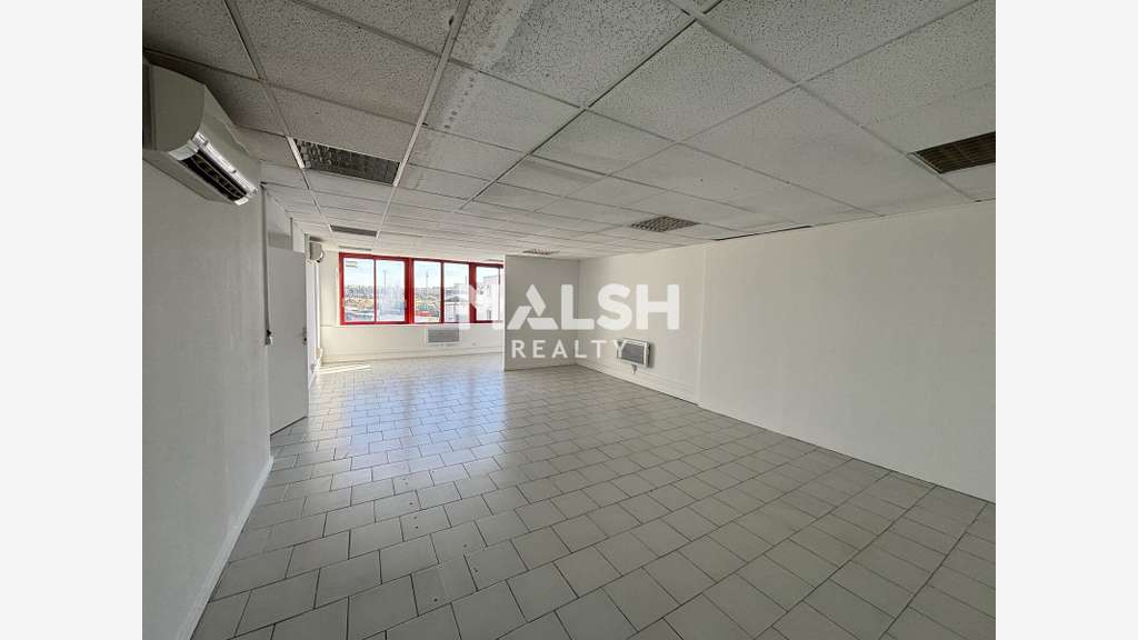 Bureaux à louer ou à vendre 130m² à Vénissieux