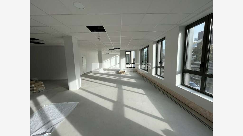 Bureaux neufs  à vendre à Vénissieux