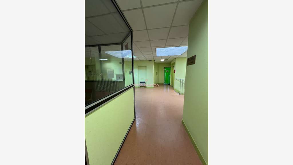 Vente immeuble de bureau de 736m² à Vierzon