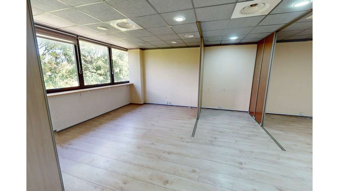 Vente bureaux 175m² à Villeneuve-Loubet N7