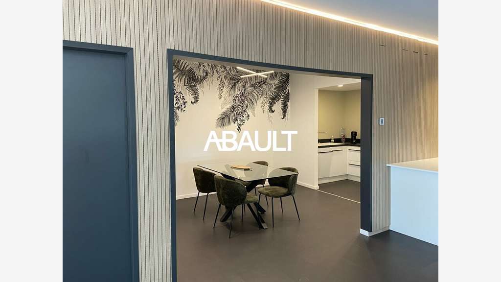 Bureaux meublés à vendre à Villeneuve-Tolosane