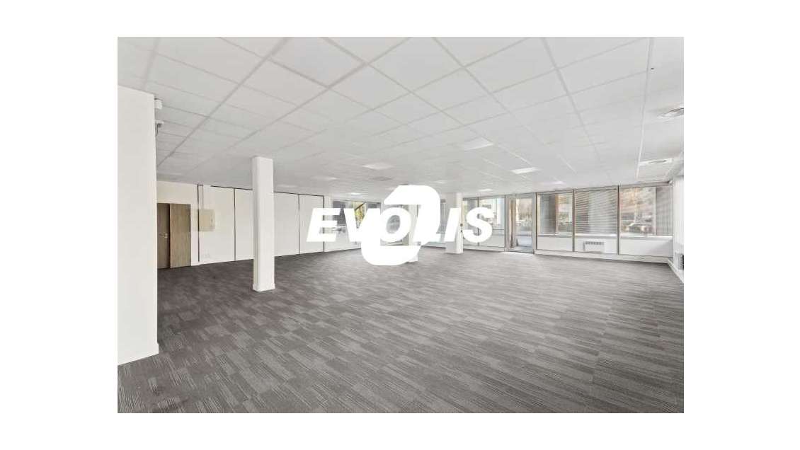 Vente Bureaux 1052m² Villepinte