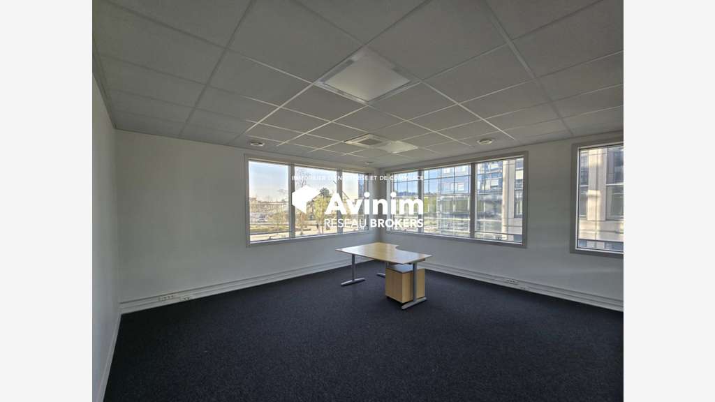 À vendre bureaux Villepinte (93) – Paris Nord 2