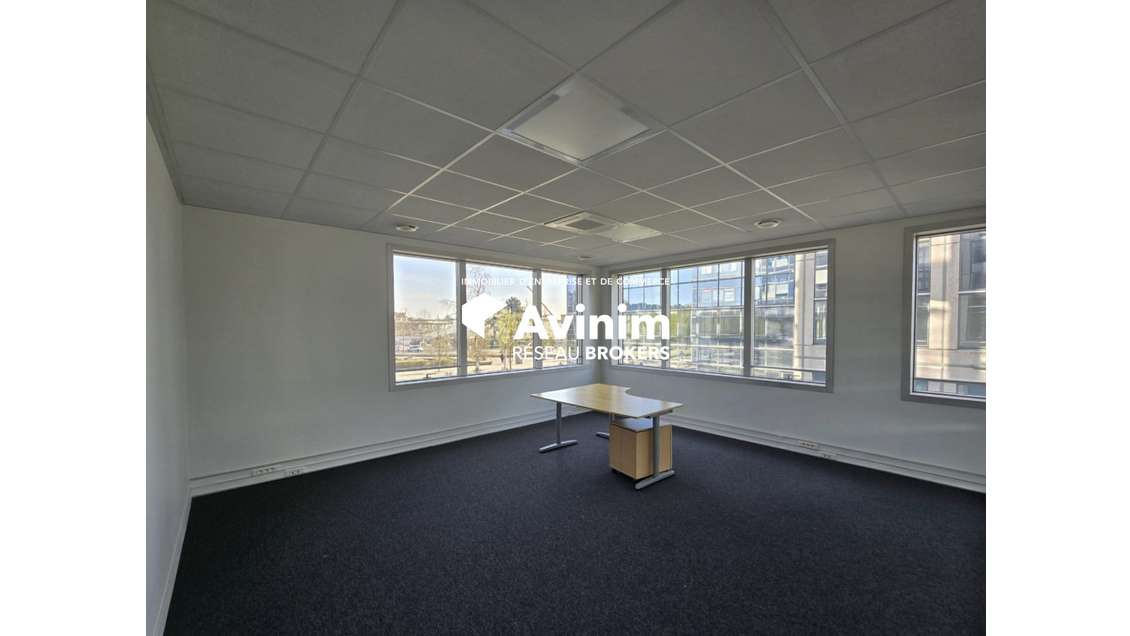 À vendre Bureaux Villepinte (93) – Paris Nord 2