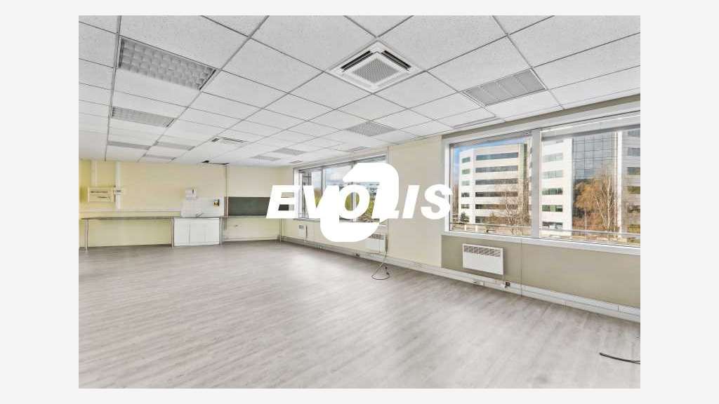 Vente Bureaux 1588m² Villepinte
