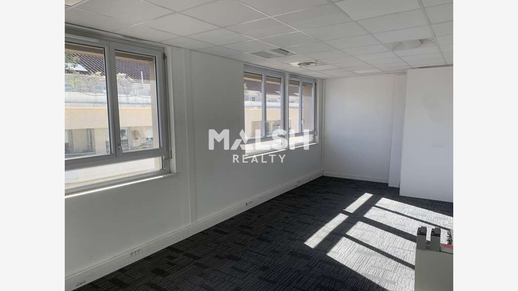 Bureaux de 280m² à vendre à Villeurbanne