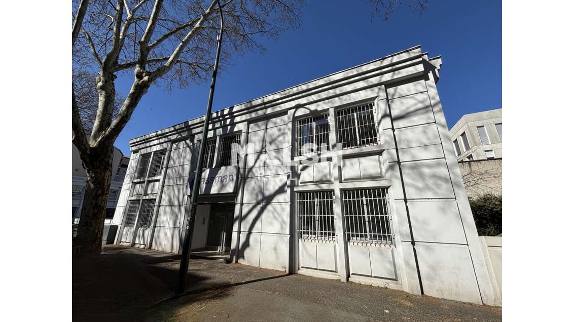 Bureaux 730,11m² à vendre au coeur de Villeurbanne