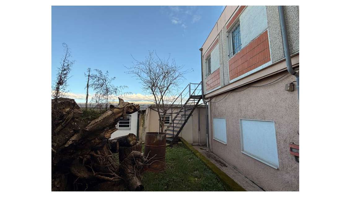 Découvrez une opportunité unique avec  : à V