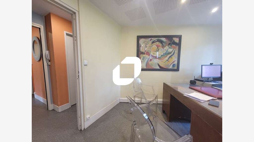 Vente Bureaux 97m² Viry chatillon