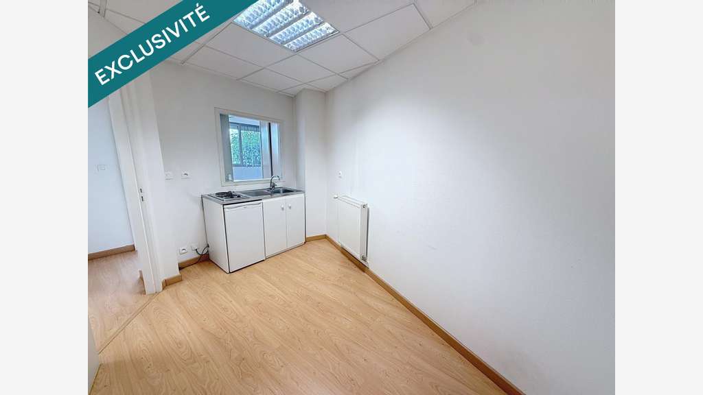 Vente local pro 134m² au 1er étage centre Voiron