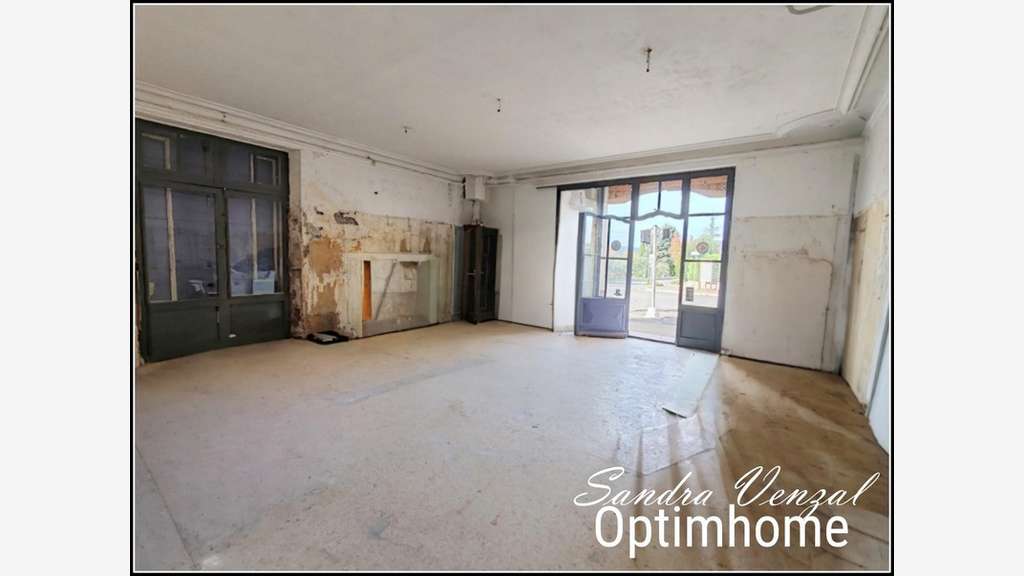Local commercial 74m² à vendre à Volonne