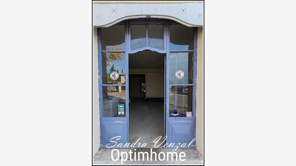 Local commercial 74m² à vendre à Volonne