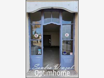 Local commercial 74m² à vendre à Volonne