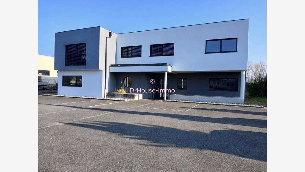 Bâtiment clé en main 365m² à Wettolsheim