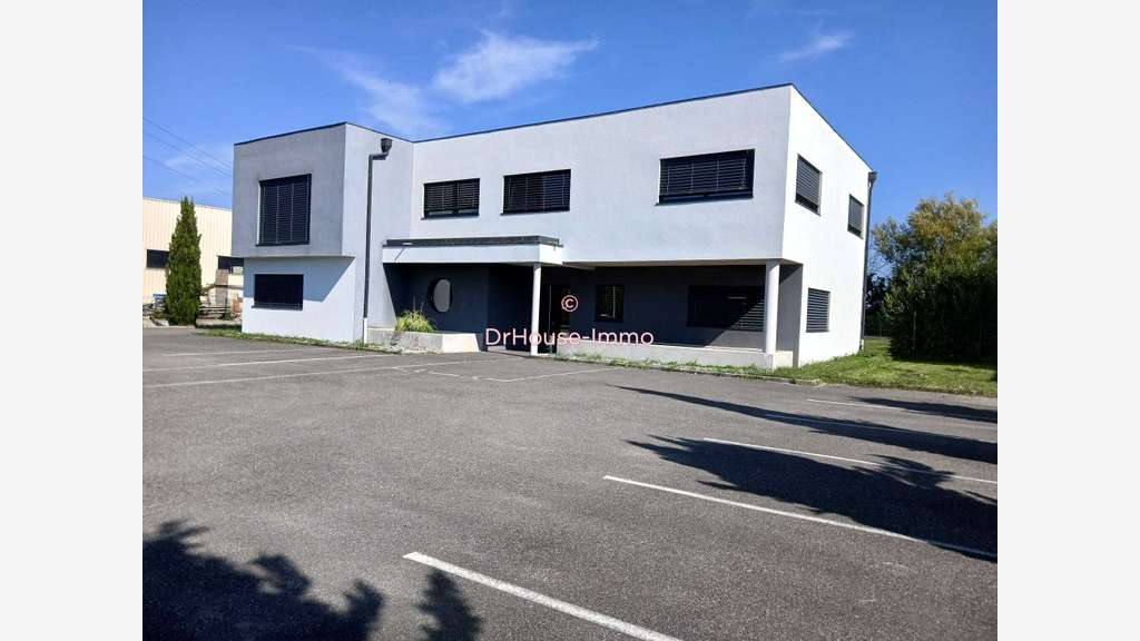 Bâtiment clé en main 365m² à Wettolsheim