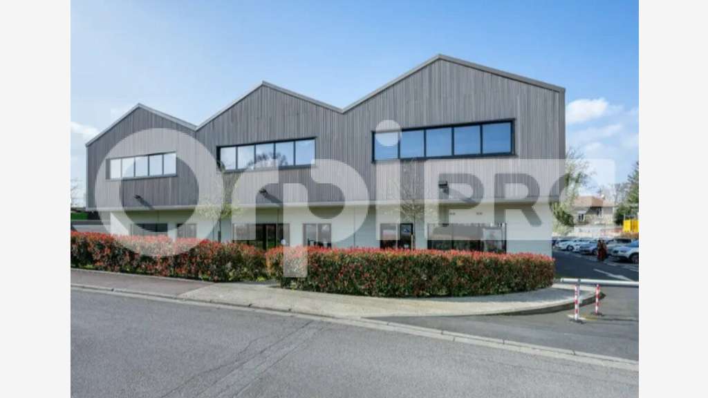 AV bureaux 68,20m² au cœur de Wissous proche A6