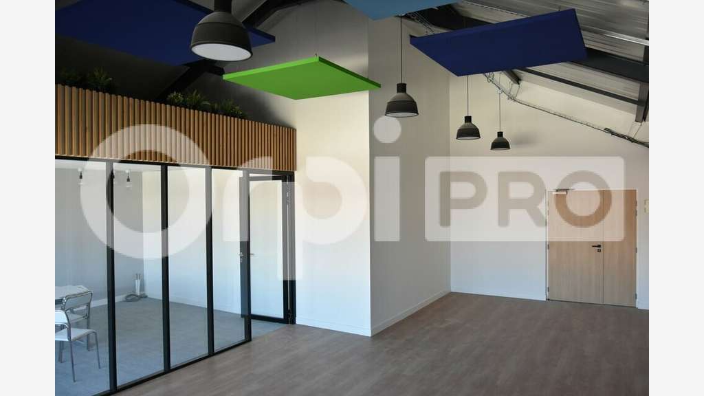 AV bureaux 68,20m² au cœur de Wissous proche A6