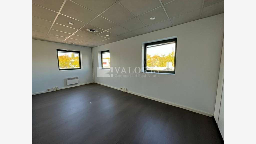 Bureaux 269m² R+1 à vendre aux Pennes Mirabeau