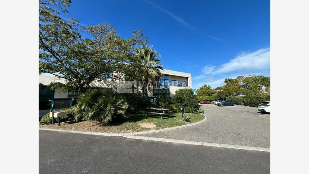 Bureaux 269m² R+1 à vendre aux Pennes Mirabeau