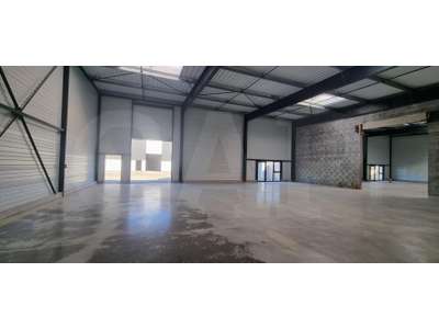 Vente Locaux d'activités - Entrepôts à La Mézière