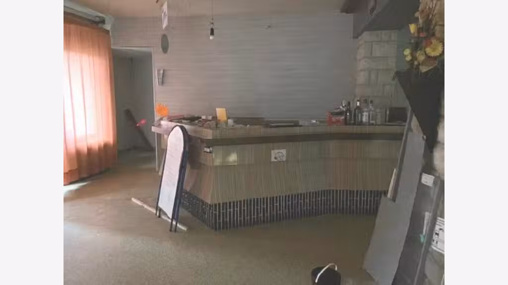 Vente ancienne auberge de 1100m² à Buxueil centre