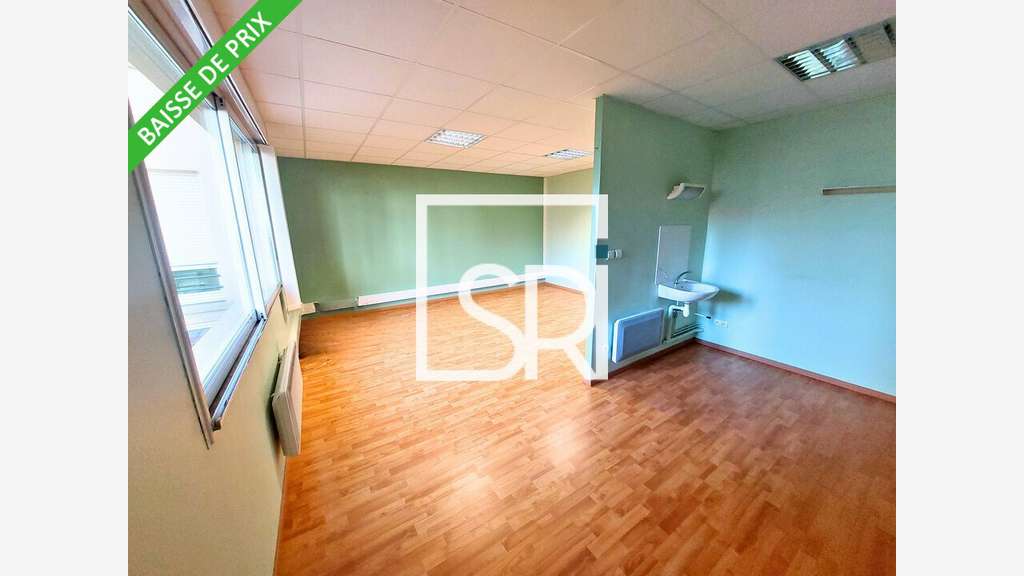 Bureaux 111m² à vendre enn RDC à Clermont Ferrand