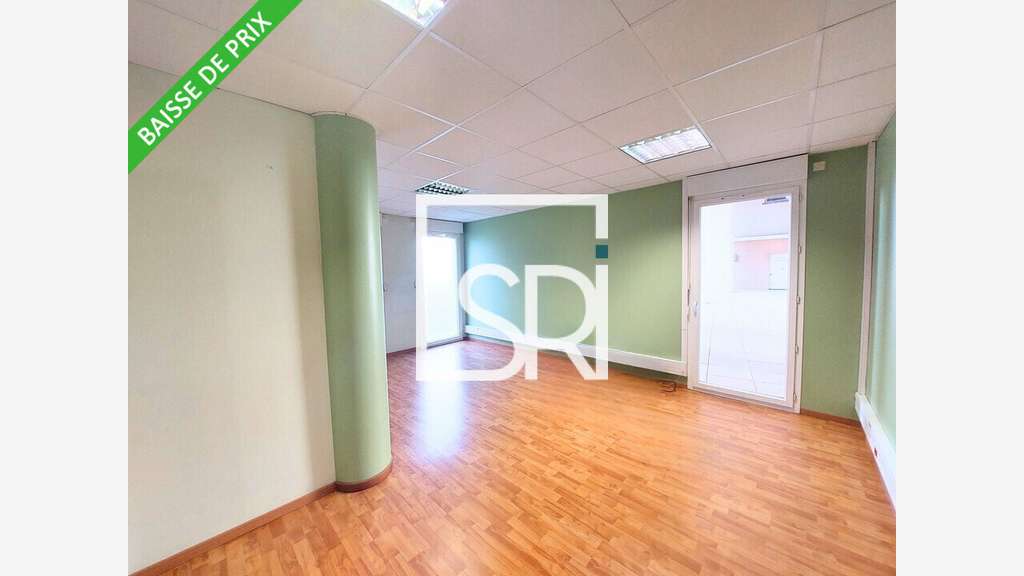Bureaux 111m² à vendre enn RDC à Clermont Ferrand