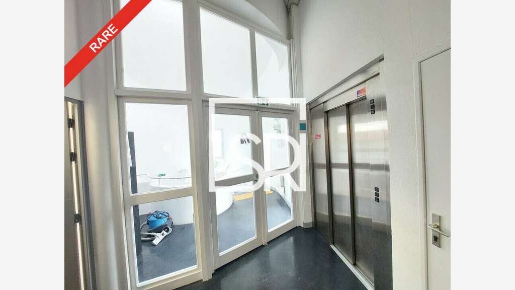 Bureaux 575m² à vendre + parking Clermont Ferrand