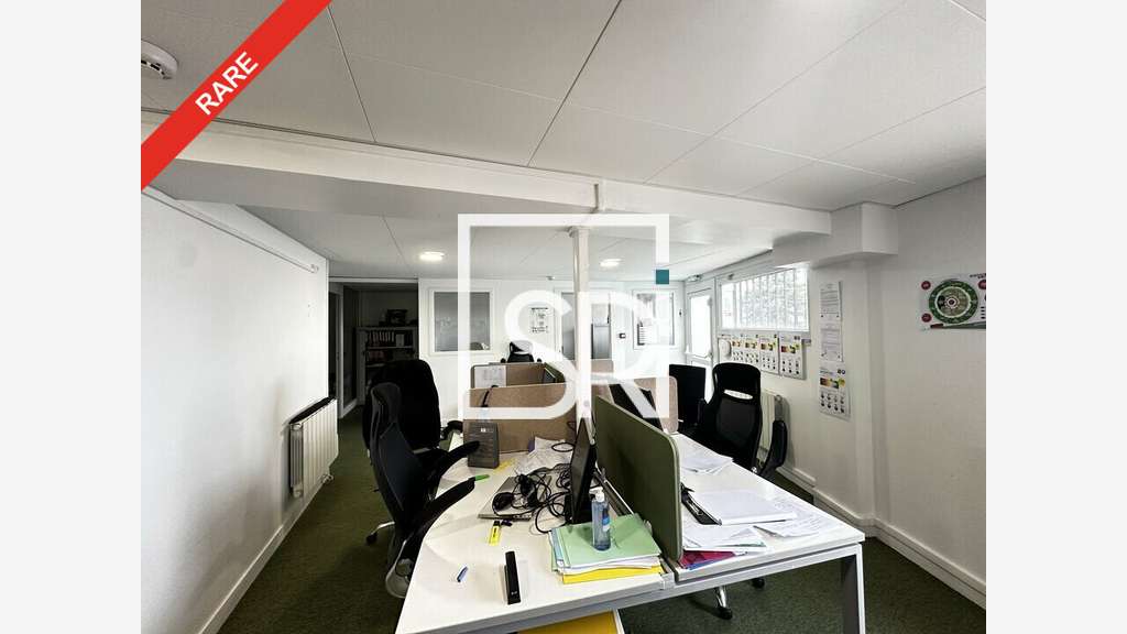 Bureaux 575m² à vendre + parking Clermont Ferrand