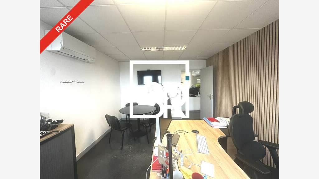 Bureaux 575m² à vendre + parking Clermont Ferrand
