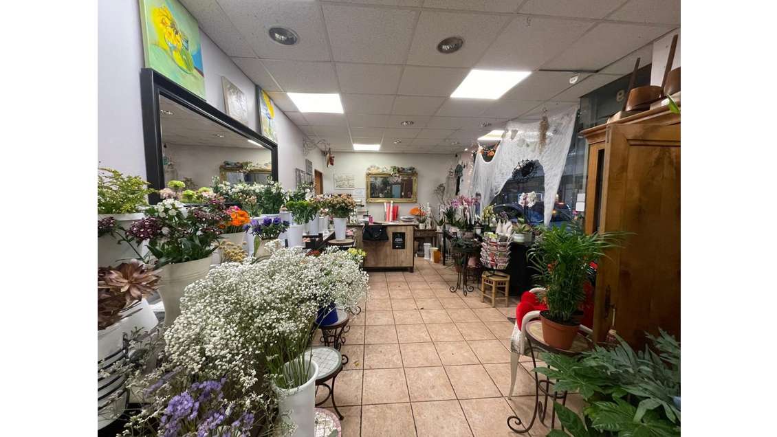 AV très beau fleuriste de notoriété sur Nice