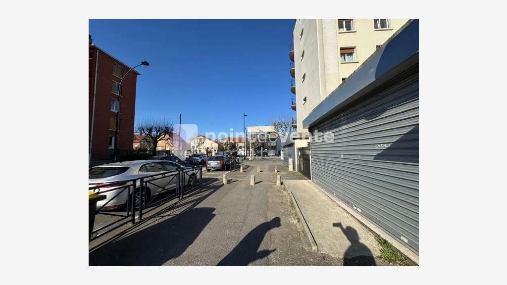 Av local commercial de 18m² à Champigny-sur-Marne