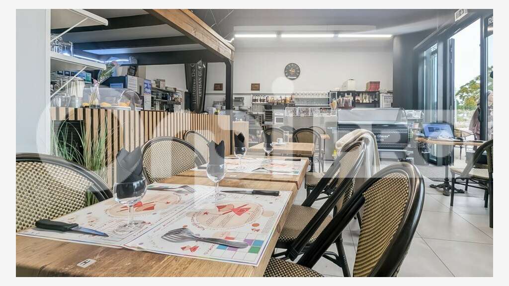 Droit au bail local neuf 60m² empl N°1 Cap d'Agde