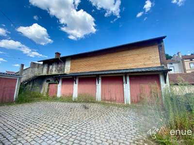 Vente dépôt 230m² sur deux niveaux à Unieux