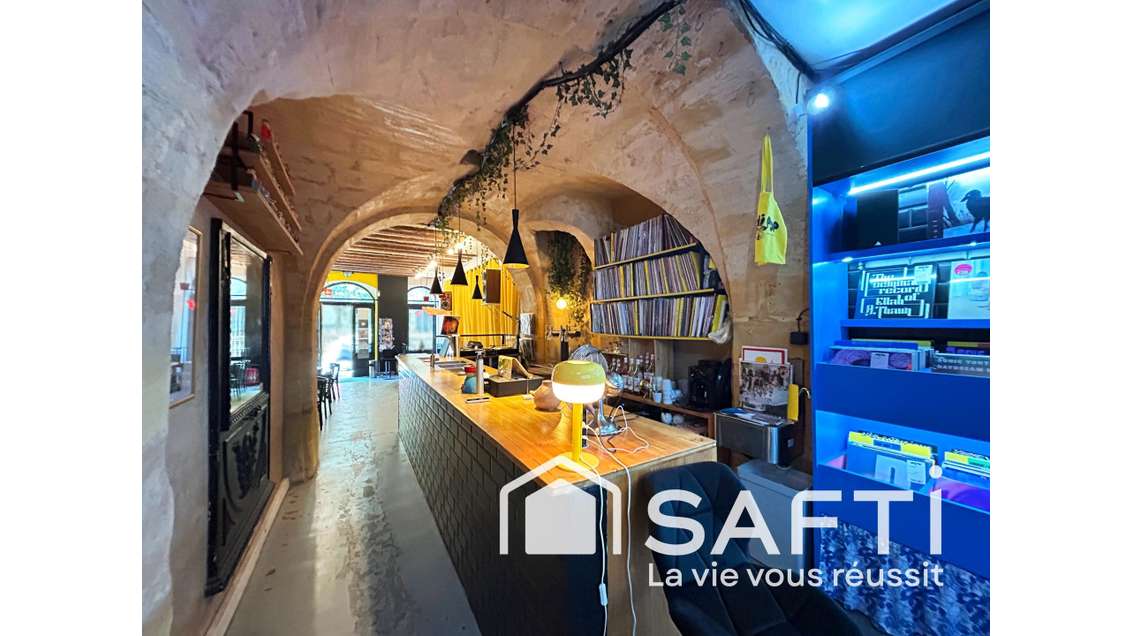 Vente local de 64m² à Bordeaux