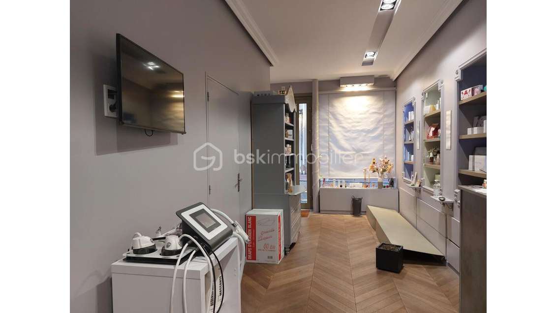 A vendre local commercial de 56m² Levallois Perret