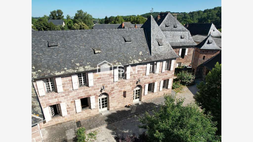 Exceptionnel ensemble immobilier à vendre à Varetz