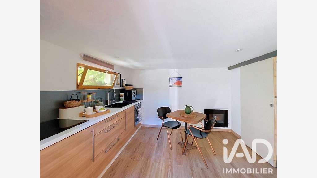 Vente ensemble immobilier 300m² à Rougiers
